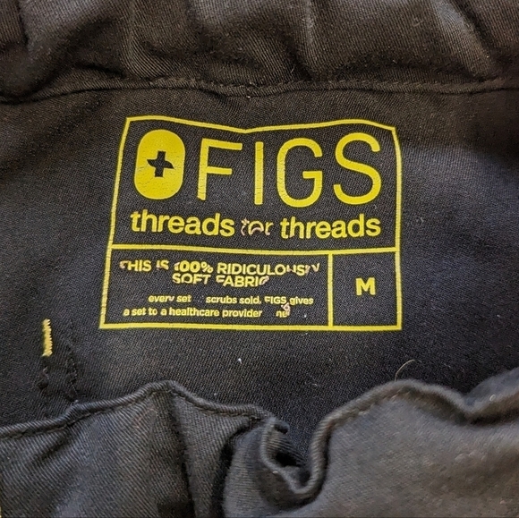 Figs Women's Black Scrubs Pants M Multi pockets Loose Straight Leg - Picture 2 of 11